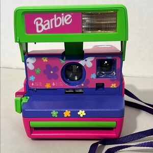 Barbie Mattel 1999 Polaroid Pink and Green Instant Camera In Box